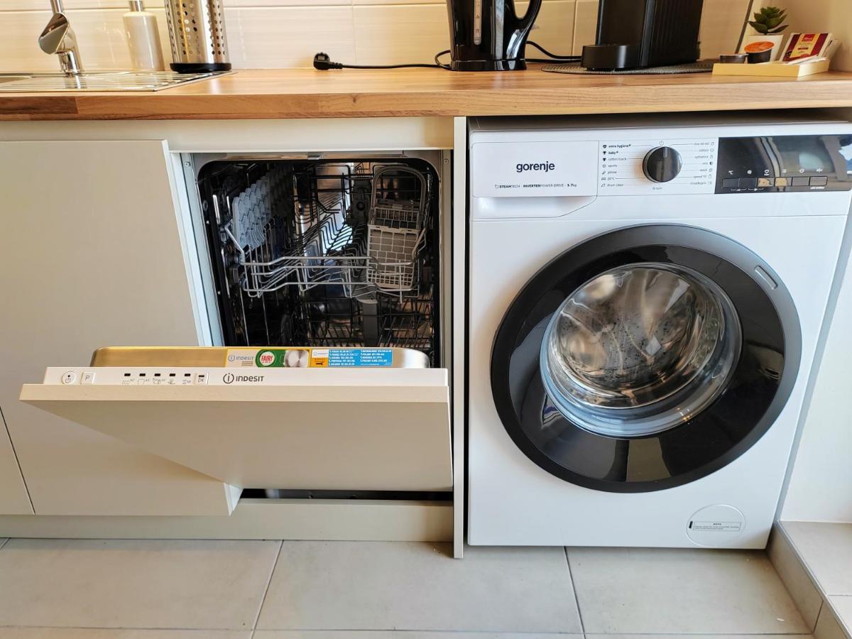 S15 Studio Apartment Free Parking Zagabria Esterno foto