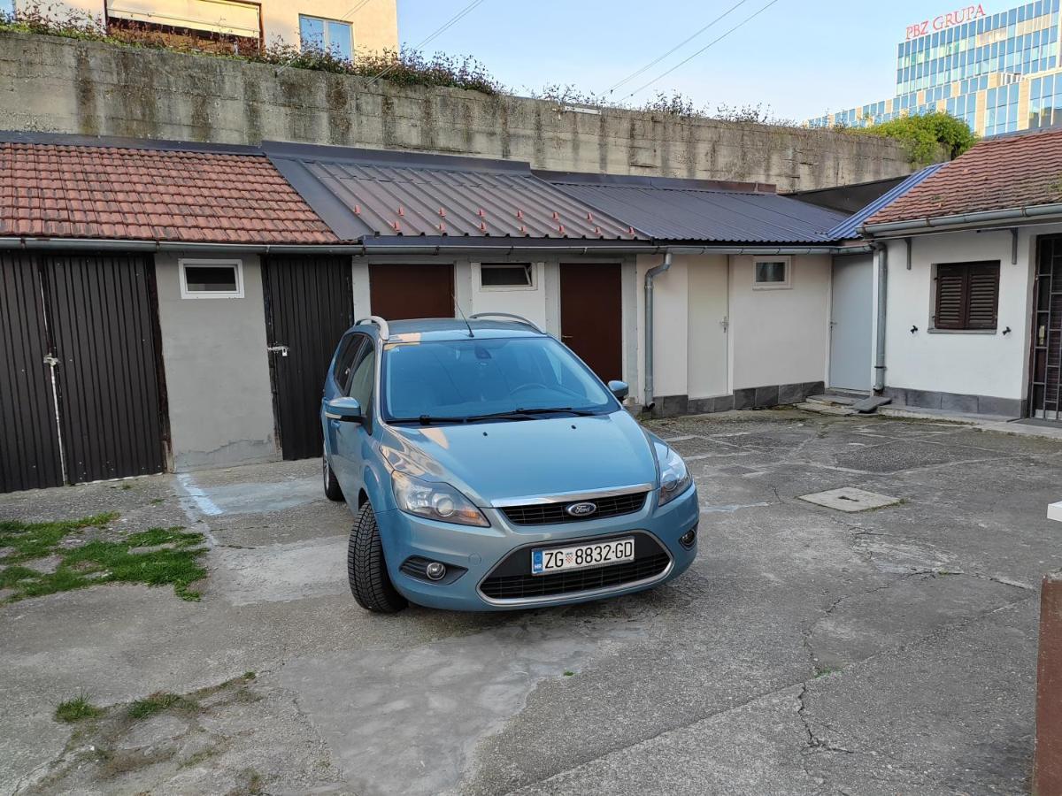 S15 Studio Apartment Free Parking Zagabria Esterno foto