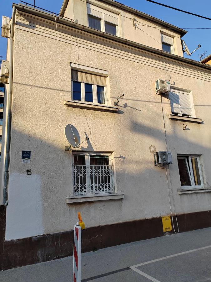 S15 Studio Apartment Free Parking Zagabria Esterno foto